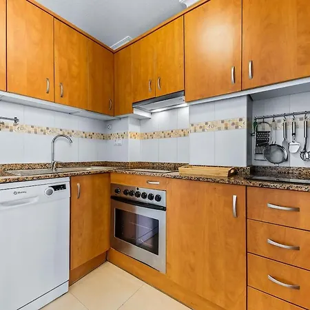 Marcelina Sunrise דירה